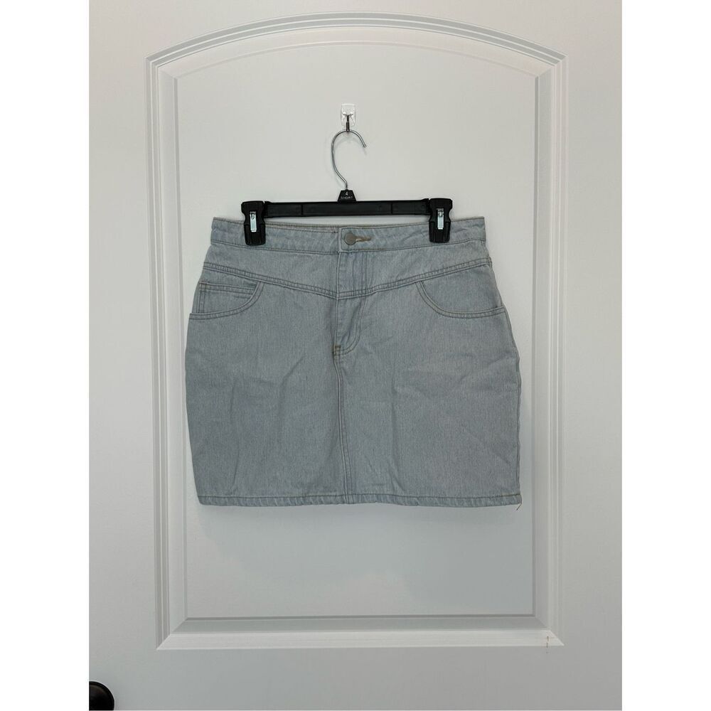 Superdown Light wash Denim Mini Skirt Size Large